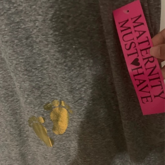 Maternity Shirt - Picture 4 of 4